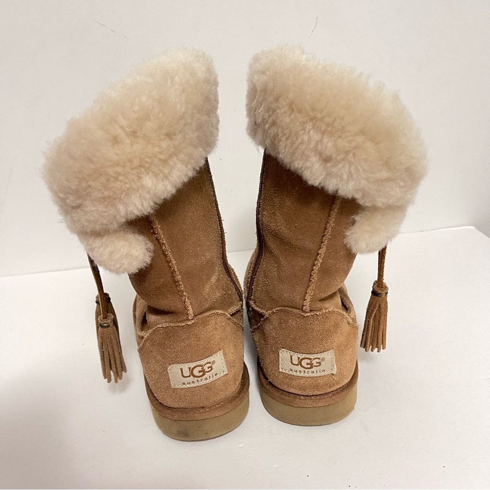 Ugg Australia Sheepskin Plumdale boots girls size 4 Youth - Picture 5 of 9